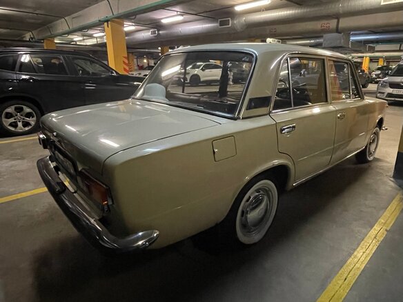 1985 Lada (ВАЗ) 2101, бежевый, 500000 рублей - вид 2