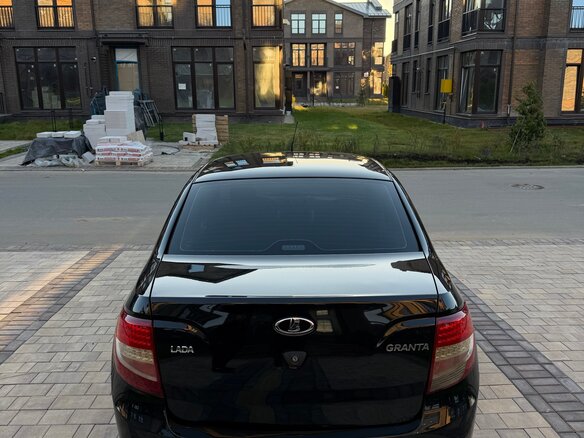 2016 Lada (ВАЗ) Granta I, чёрный, 600000 рублей - вид 4