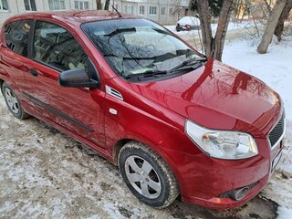 2011 Chevrolet Aveo I Рестайлинг, красный, 419000 рублей, вид 1