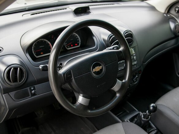 2008 Chevrolet Aveo I Рестайлинг, серебристый, 300000 рублей - вид 16