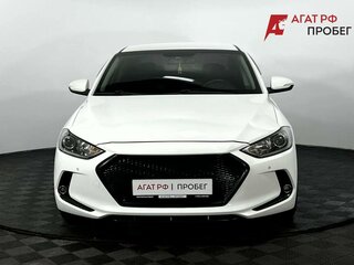 2017 Hyundai Elantra VI (AD), белый, 1650000 рублей, вид 3