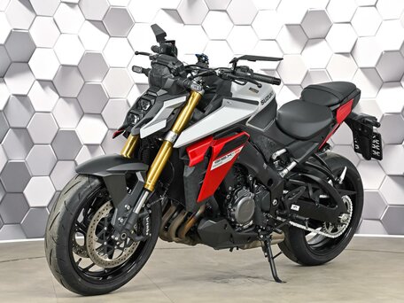 2025 Suzuki GSX-S 1000, серебристый, 1299000 рублей, вид 2