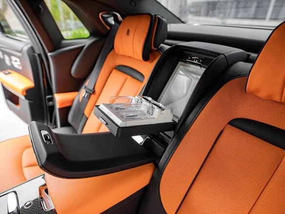 2023 Rolls-Royce Ghost Black Badge II (Series I), чёрный, 33000000 рублей - вид 15