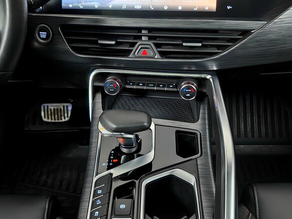2022 Geely Tugella I, красный, 2555000 рублей - вид 11
