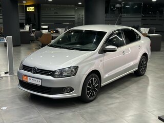2013 Volkswagen Polo V, серебристый, 650000 рублей, вид 2