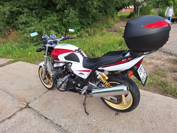 2000 Honda CB 1300, белый, 370000 рублей