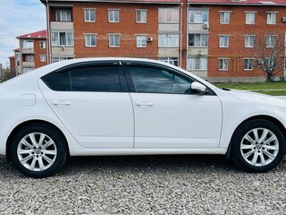 2014 Skoda Octavia III (A7), белый, 1130000 рублей, вид 4
