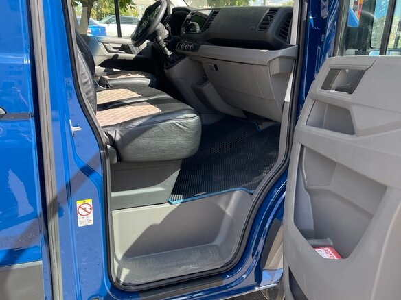 2019 Volkswagen Crafter, синий, 3800000 рублей - вид 12