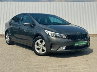 2019 Kia Cerato III Рестайлинг (Classic), серый, 1625000 рублей, вид 4