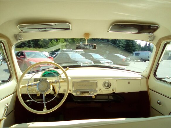 1960 ГАЗ 21 «Волга» 21В, бежевый, 3000000 рублей - вид 2