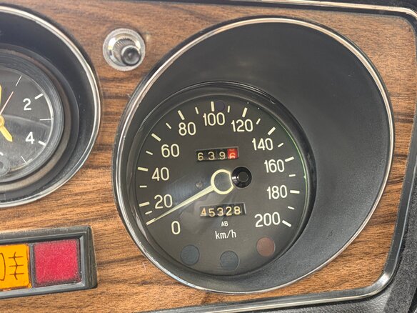 1987 ГАЗ 24 «Волга» 2410 II (2410), белый, 3550000 рублей - вид 17