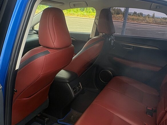 2017 Lexus NX 200 I, синий, 3200000 рублей - вид 10