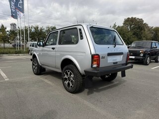 2026 Lada (ВАЗ) Niva Legend I Рестайлинг, серебристый, 1309000 рублей, вид 2