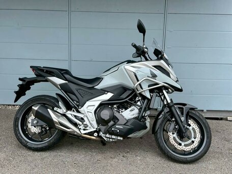 2023 Honda NC 750X, серый, 1099000 рублей, вид 2