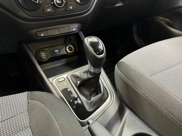 2021 Hyundai Solaris II Рестайлинг, белый, 1560000 рублей - вид 14
