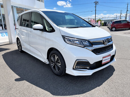 2021 Honda Freed+ II Рестайлинг, белый, 1020000 рублей, вид 1