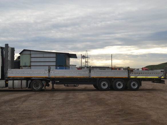 2019 Schmitz Cargobull SPR, серебристый, 1490000 рублей - вид 2