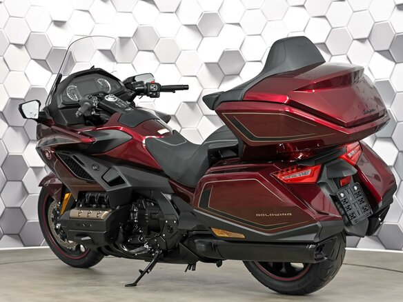 2025 Honda GL 1800 Gold Wing, красный, 3399000 рублей - вид 7