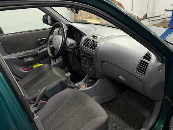 2001 Hyundai Accent ТагАЗ II, зелёный - вид 12