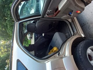 2004 Kia Sorento I, бежевый, 550000 рублей, вид 3