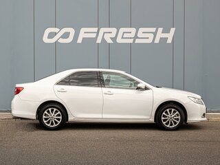 2013 Toyota Camry VII (XV50), белый, 1525000 рублей, вид 5