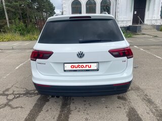 2017 Volkswagen Tiguan II, белый, 1850000 рублей, вид 2