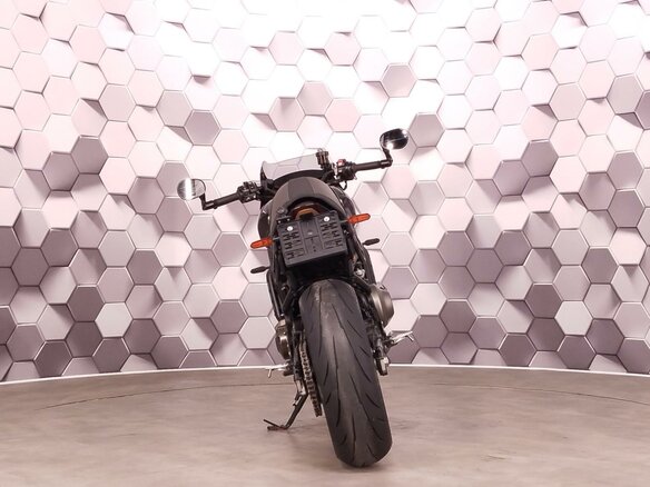 2022 Yamaha XSR900, чёрный, 927000 рублей - вид 5