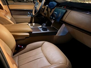 2024 Land Rover Range Rover P400 MHEV Long V, чёрный, 16700000 рублей, вид 4