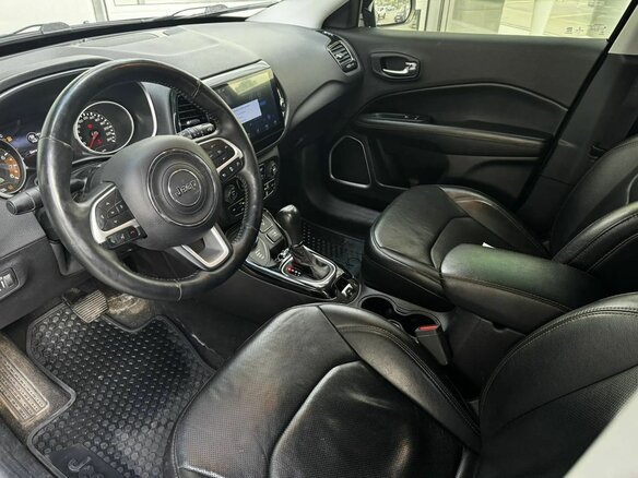 2018 Jeep Compass II, чёрный, 1700000 рублей - вид 6