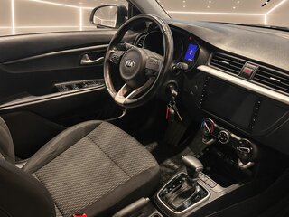 2018 Kia Rio X-Line IV, серебристый, 1569000 рублей, вид 5