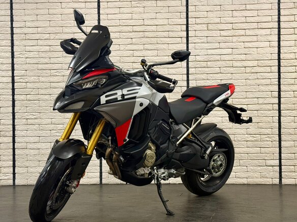 2026 Ducati Multistrada V4, белый, 4380000 рублей - вид 3