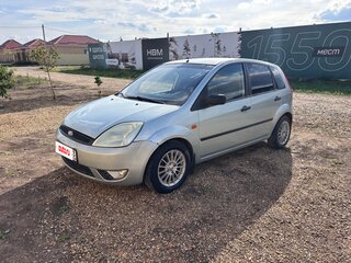 2004 Ford Fiesta Mk5, зелёный, 330000 рублей, вид 1
