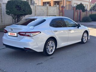2020 Toyota Camry VIII (XV70), белый, 3357000 рублей, вид 5
