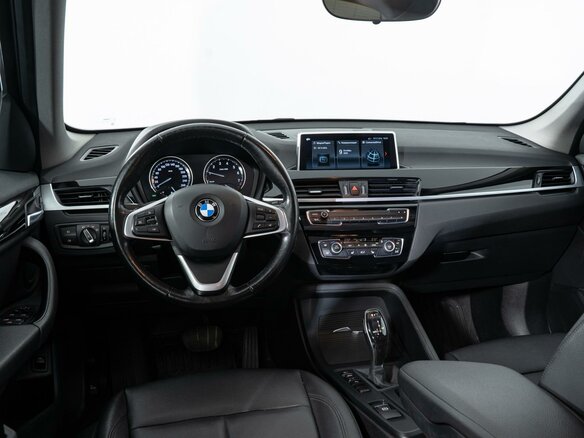 2021 BMW X1 18i sDrive II (F48) Рестайлинг, синий, 2490000 рублей - вид 5