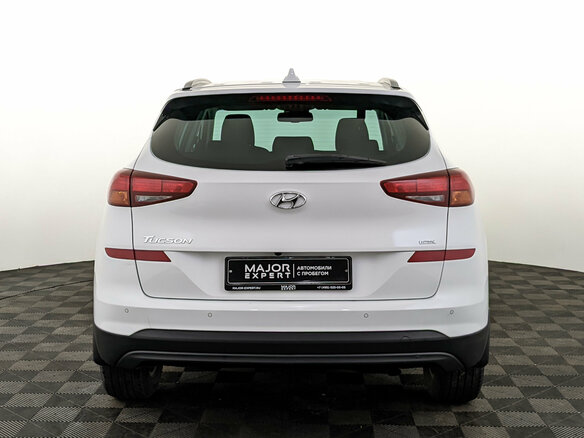 2018 Hyundai Tucson III Рестайлинг, белый, 2220000 рублей - вид 5