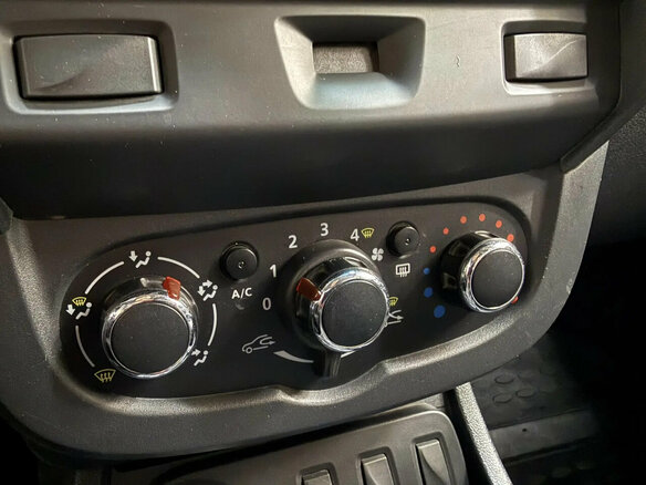 2017 Renault Duster I Рестайлинг, серый, 1005705 рублей - вид 11