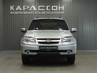 2012 Chevrolet Niva I Рестайлинг, серебристый, 435000 рублей, вид 3