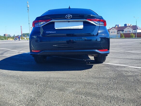 2022 Toyota Corolla XII (E210), чёрный, 2445000 рублей - вид 11
