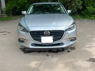 2018 Mazda Axela III Рестайлинг, серый, 1400000 рублей, вид 2
