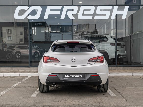 2013 Opel Astra GTC J Рестайлинг, белый, 765000 рублей - вид 3