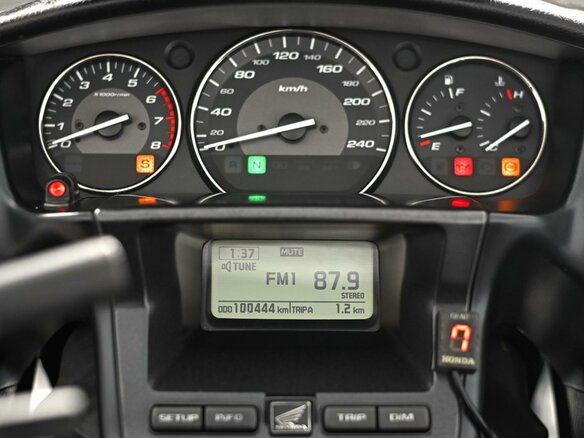 2012 Honda GL 1800 Gold Wing, белый - вид 7