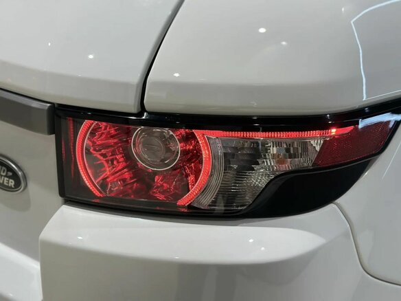 2014 Land Rover Range Rover Evoque 6-speed I, белый, 1990000 рублей - вид 11