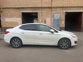 2016 Citroen C4 II, белый, 800000 рублей, вид 2