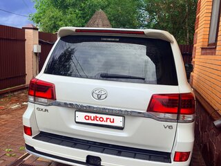 2021 Toyota Land Cruiser 200 Series Рестайлинг 2, белый, 7700000 рублей, вид 2