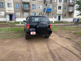 2002 Toyota RAV4 II (XA20), чёрный, 950000 рублей, вид 3