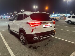 2022 Kia Seltos I, белый, 2450000 рублей, вид 4