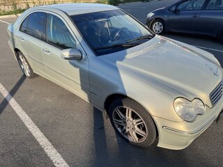2006 Mercedes-Benz C-Класс 180 II (W203) Рестайлинг, бежевый, 500000 рублей, вид 3
