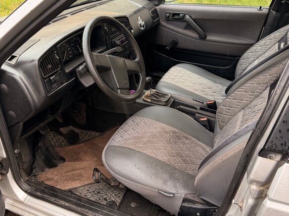 1988 Volkswagen Passat B3, белый, 140000 рублей - вид 6