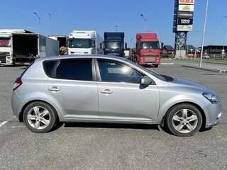 2011 Kia Ceed I Рестайлинг, серебристый, 450000 рублей, вид 3