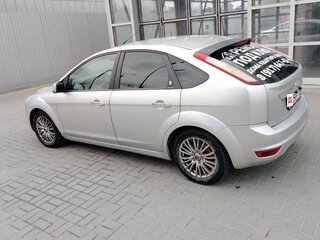 2008 Ford Focus II Рестайлинг, серебристый, 650000 рублей, вид 5